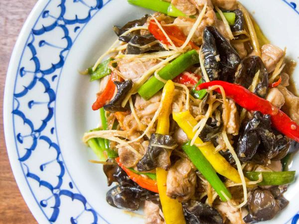 Ginger Soy Chicken (ไก่เค็ม)